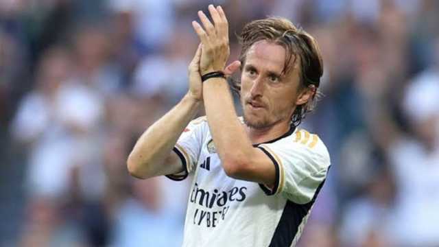 مودريتش يرد على قلة مشاركاته مع الريال: أتقبل موقفي الحالي