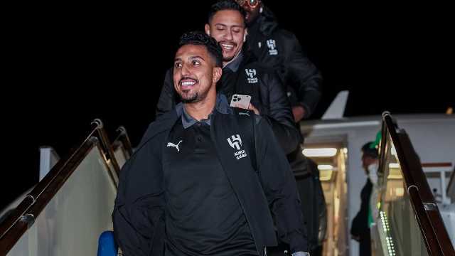 لحظة وصول بعثة الهلال أوزبكستان..صور
