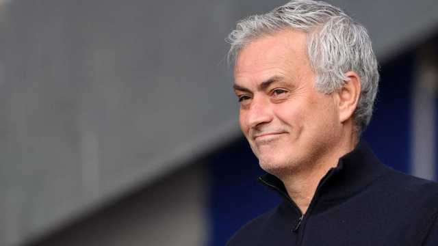 ميرور: مورينيو يرفض عروض روشن من أجل البرازيل