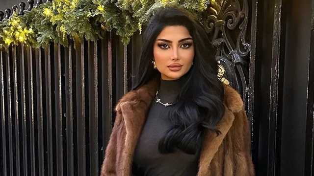 ملكة كابلي تثير الجدل بعدد حقائب سفرها..فيديو