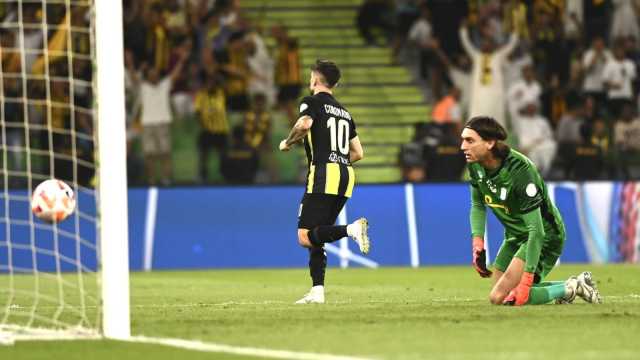 الاتحاد يسحق أبها برباعية