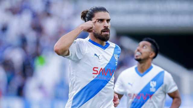 3 أندية إنجليزية تراقب لاعب الهلال ..فيديو