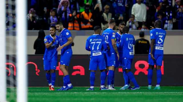الهلال يتغلب على الطائي بهدفين