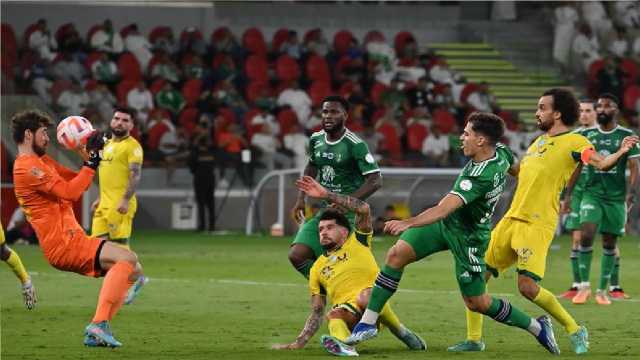 الأهلي يتغلب على الخليج بهدف