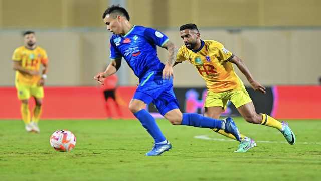 الحزم يتغلب على الفتح بثنائية