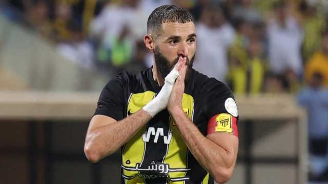 الهلال يبتعد عن بنزيما