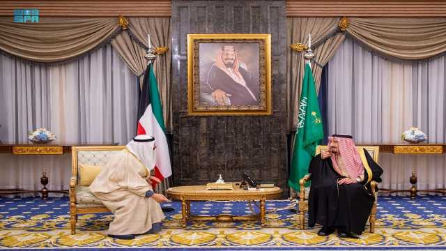 خادم الحرمين الشريفين يستقبل أمير الكويت