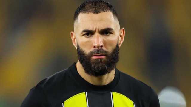 فابريزو رومانو: بنزيما لا يمكنه العودة إلى أوروبا إلا بعد تخفيض رواتبه