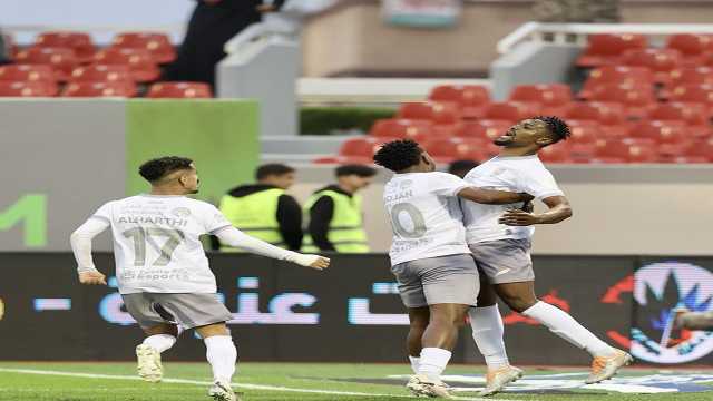 مينساه يراوغ لاعبي الأهلي ويسجل هدفا رائعا .. فيديو