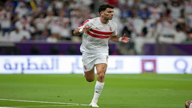 لحظة إصابة لاعب الزمالك المصري زيزو وخروجه على نقالة.. فيديو
