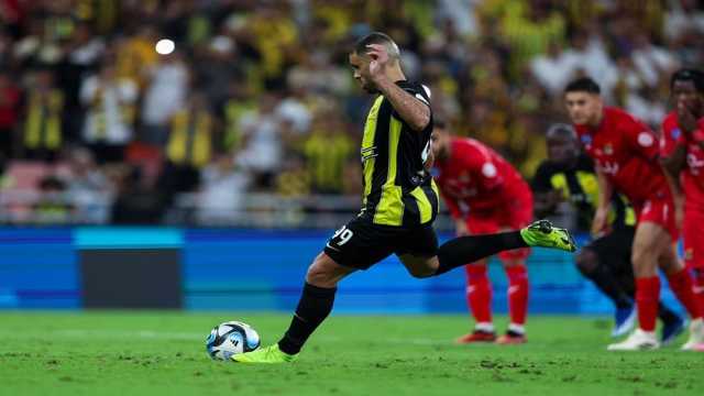 الاتحاد يفوز على الوحدة بثنائية