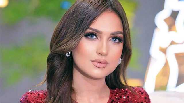 ياسمين عز ترد على خبر زواجها