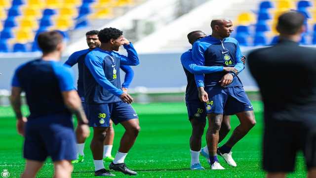 كاسترو يفرض التدريبات على اللاعبين المستبعدين