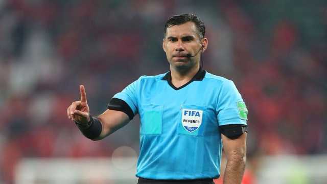 صافرة اسكوبار تقود مواجهة الشباب والهلال غدًا