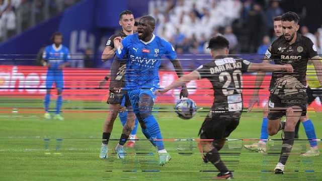 الهلال يطيح بـ ضمك بثنائية