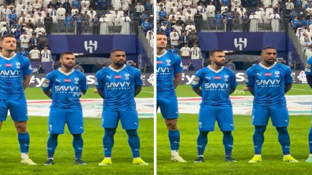 ميشيل يردد النشيد الوطني مع لاعبي الهلال .. فيديو