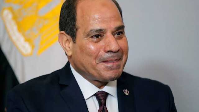 السيسي يمازح الرجال في يوم المرأة