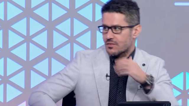 أحمد عفيفي: ظروف النصر صعبة وأصبح كل يوم يفقد لاعب .. فيديو