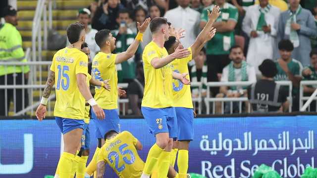 الانضباط تحقق في أحداث الكلاسيكو وقذف لاعبوا النصر بالقوارير