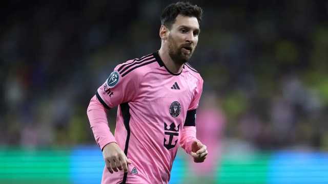 مدرب أمريكي يطلب من الفيفا طلب غريب بسبب ميسي