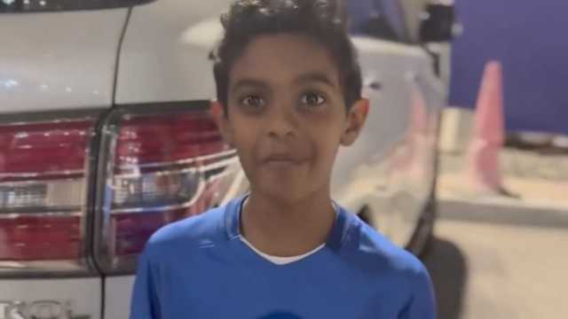 مشجع سوداني : الهلال من أحد أفضل فرق العالم .. فيديو