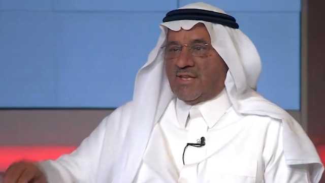 وكيل وزارة الإعلام السابق : مسن سألني عن اسمي وحين أخبرته قال “الله لا يوفقك “..فيديو