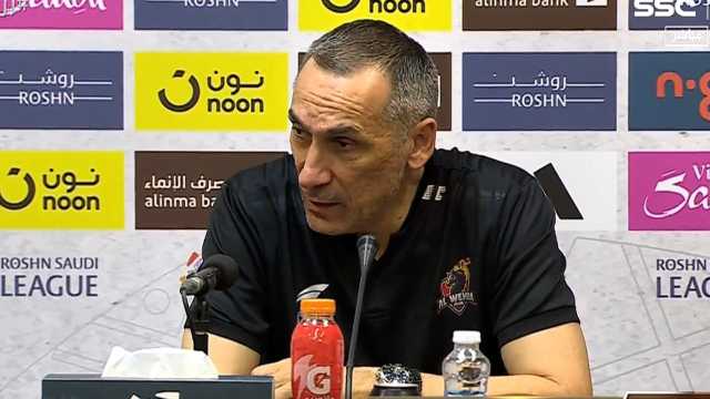 مدرب الوحدة: لاعبونا أضربوا عن التدريب ولم يعسكروا بالفندق .. فيديو
