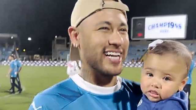 نيمار: لا أطيق الانتظار حتى أعود للعب وجمهور الهلال عظيم .. فيديو