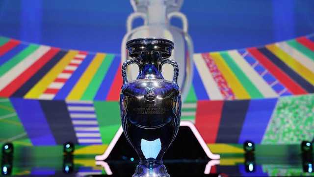 لاعبي روشن المستدعين لـقائمة البرتغال في اليورو