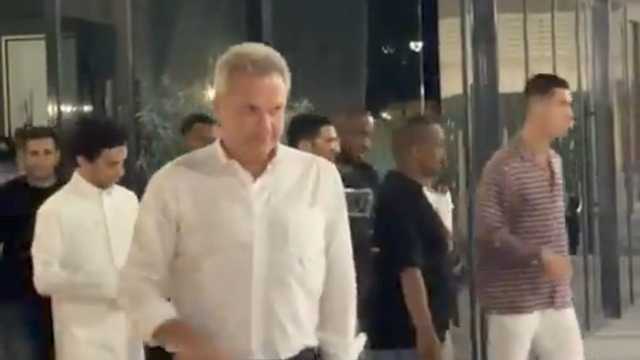 كريستيانو رونالدو في أحد مطاعم الرياض .. فيديو