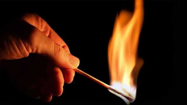 سوري يحرق زوجته بعدما رفضت إعطائه المال