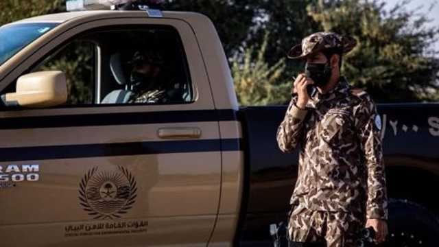 ضبط مخالفَين لنظام البيئة لاستغلالهما الرواسب بتبوك