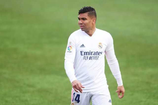 الهلال ينافس النصر على ضم كاسيميرو