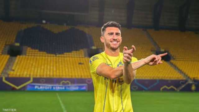 لابورت يتلاعب بلامين يامال في تدريبات إسبانيا .. فيديو