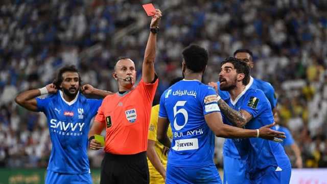 إيقاف علي البليهي وتغريم الهلال 10 آلاف ريال
