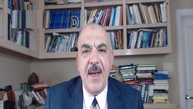 خبير طاقة: المملكة لن تسعر النفط بغير الدولار حاليا ..، فيديو