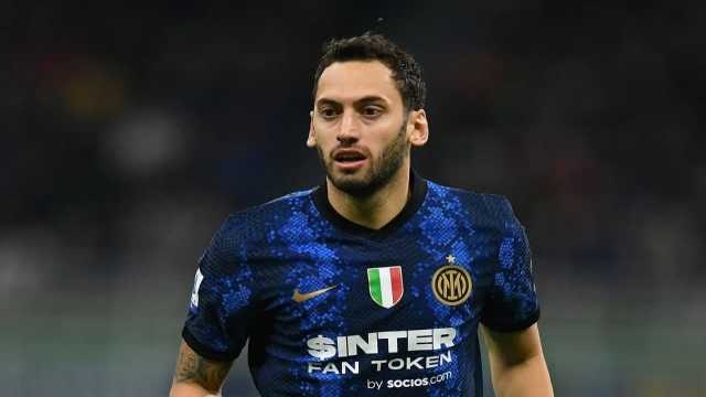 الأهلي يحاول استقطاب هاكان مقابل 20 مليون يورو