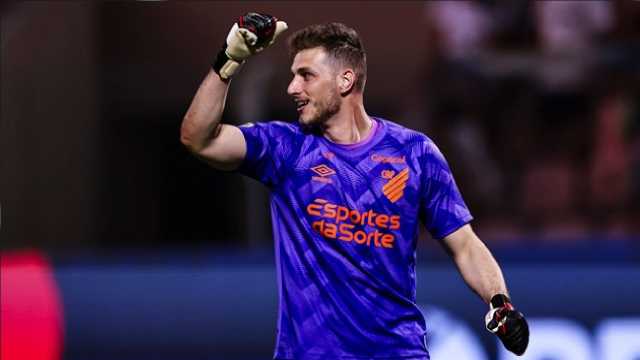 النصر يصل إلى اتفاق نهائي لضم بينتو