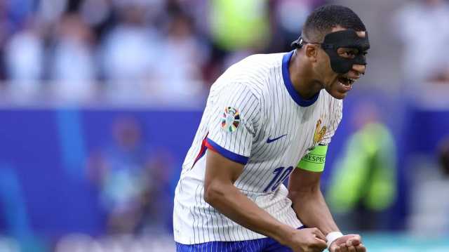مبابي: رونالدو لاعب فريد من نوعه.. فيديو