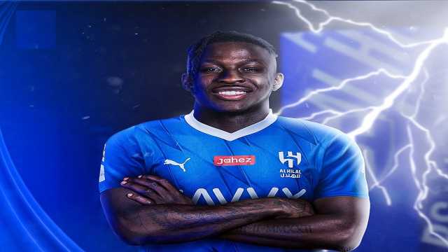 مدرب ايندهوفن يعلق على عرض الهلال لضم باكايوكو
