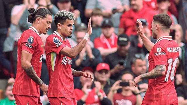ليفربول يتصدر الدوري الإنجليزي مؤقتا بفوزه على بورنموث 