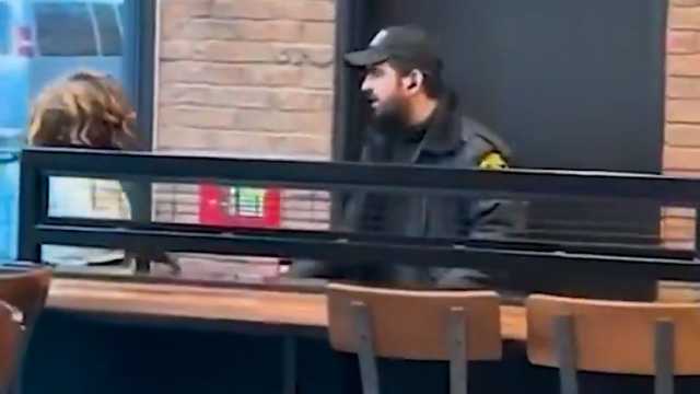 هجوم غير مبرر من حارس أمن تجاه إحدى الفتيات .. فيديو