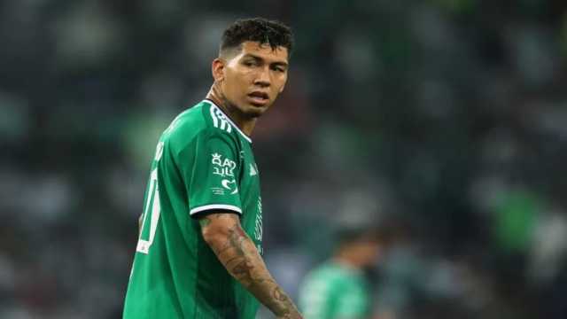 فيرمينو يقترب من الرحيل عن الأهلي