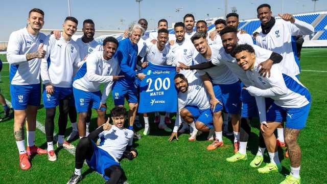 الهلال يحتفي بوصول ناصر الدوسري إلى المباراة رقم 200 مع الفريق.. فيديو