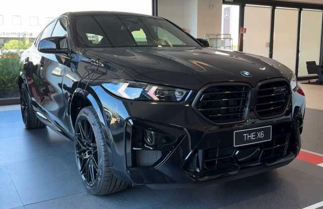 سيارة BMW X6 موديل 2025 تجمع بين الفخامة والأداء القوي