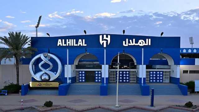 المشرف العام على أكاديمية الهلال والفريق النسائي يعتنق الإسلام.. فيديو
