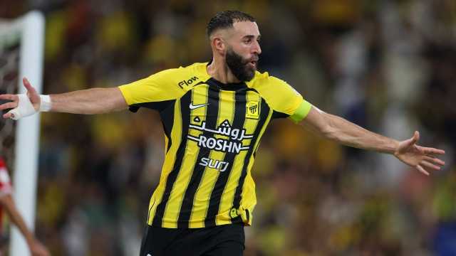 كريم بنزيما يستعد لمواجهة الفتح