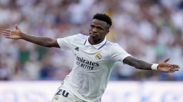 الهلال يدخل في مفاوضات جديدة مع فينيسيوس جونيور