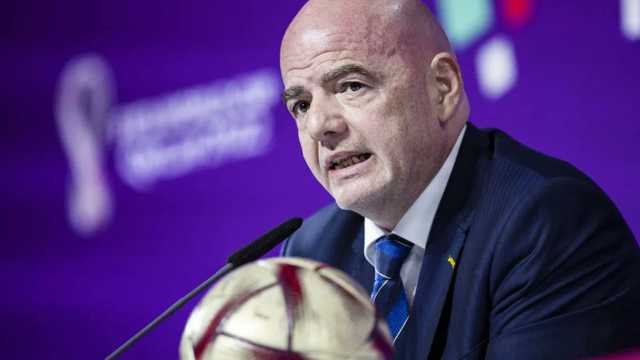 إنفانتينو يؤكد أهمية عودة روسيا إلى كرة القدم بعد حل النزاع مع أوكرانيا