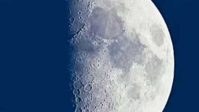 التربيع الأول لشهر شوال يزين السماء الليلة